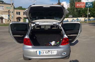 Хэтчбек Peugeot 307 2006 в 