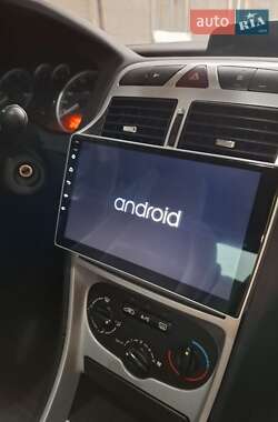 Хетчбек Peugeot 307 2003 в Дніпрі