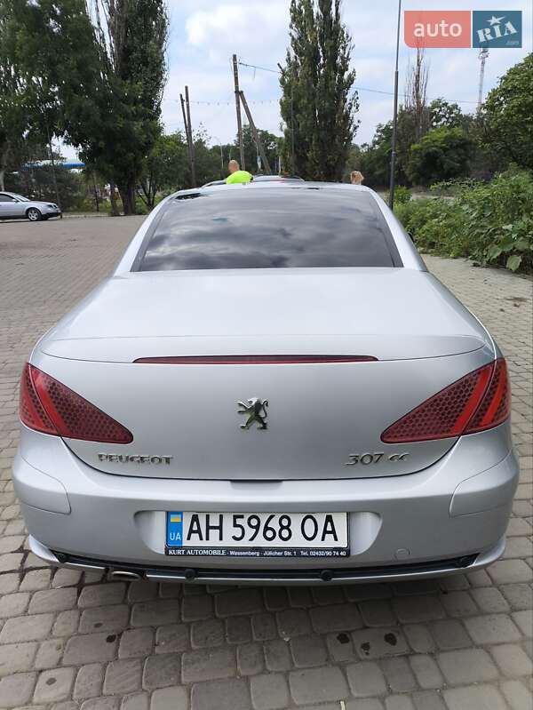 Кабриолет Peugeot 307 2006 в Першотравенске