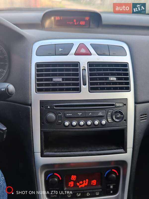 Хэтчбек Peugeot 307 2007 в Фастове