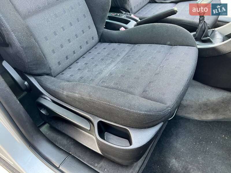 Універсал Peugeot 307 2003 в Солотвині