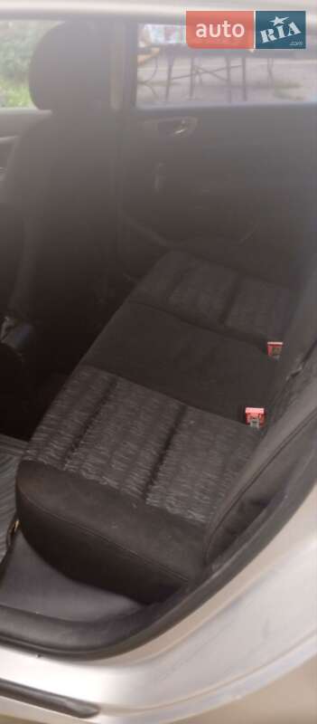 Хетчбек Peugeot 307 2001 в Ужгороді