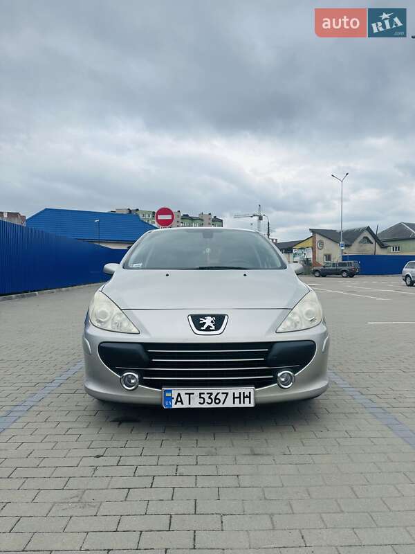 Хэтчбек Peugeot 307 2007 в Калуше
