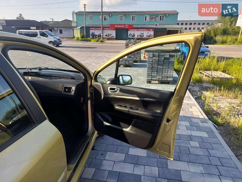 Хетчбек Peugeot 307 2004 в Шепетівці