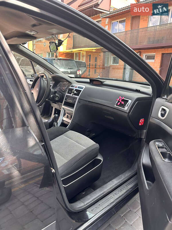 Хетчбек Peugeot 307 2006 в Дубні