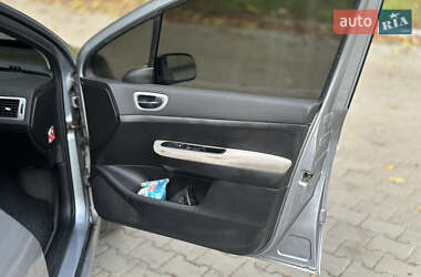 Универсал Peugeot 307 2003 в 