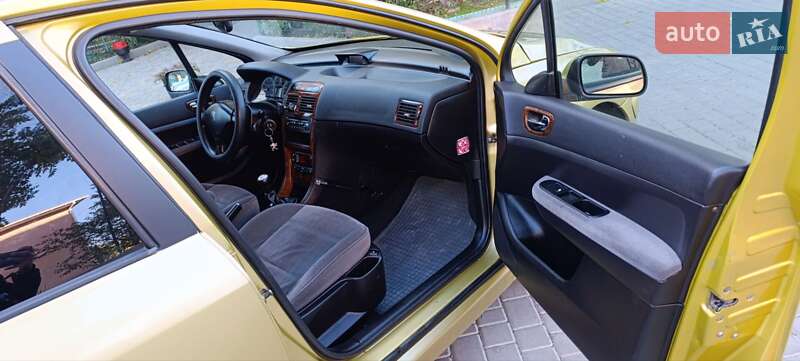 Хетчбек Peugeot 307 2003 в Одесі