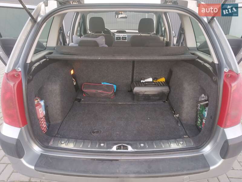Универсал Peugeot 307 2004 в Ровно фото 10 Универсал Peugeot 307 2004 в Ровно