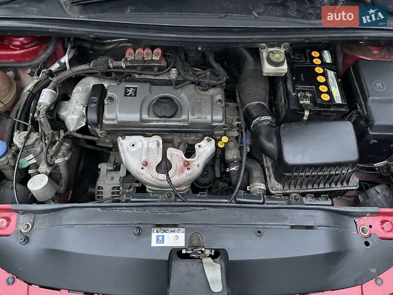 Хетчбек Peugeot 307 2004 в Полтаві