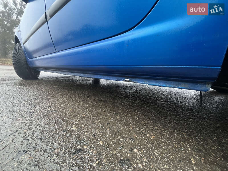 Хетчбек Peugeot 307 2003 в Полтаві