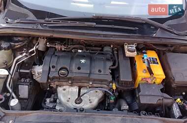 Хэтчбек Peugeot 307 2006 в Ладыжине