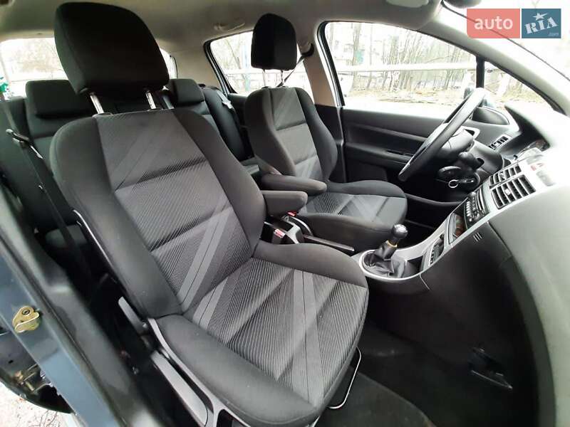 Хетчбек Peugeot 307 2006 в Вигоді