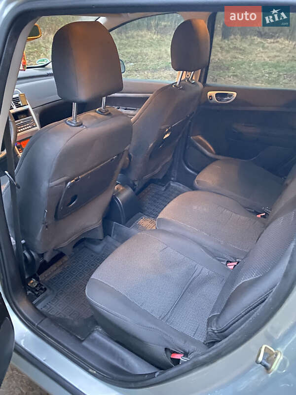 Универсал Peugeot 307 2006 в Сарнах