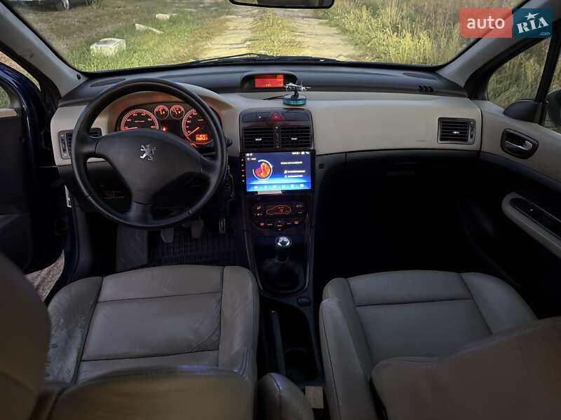 Хэтчбек Peugeot 307 2001 в Киеве