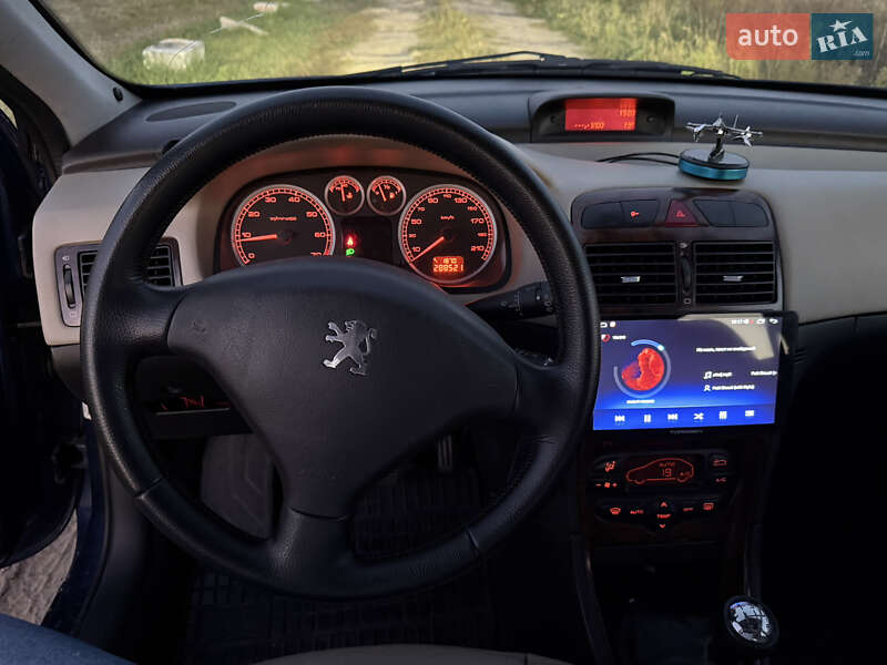 Хэтчбек Peugeot 307 2001 в Киеве