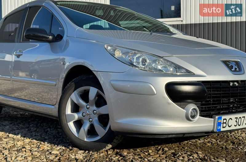 Хэтчбек Peugeot 307 2006 в Стрые