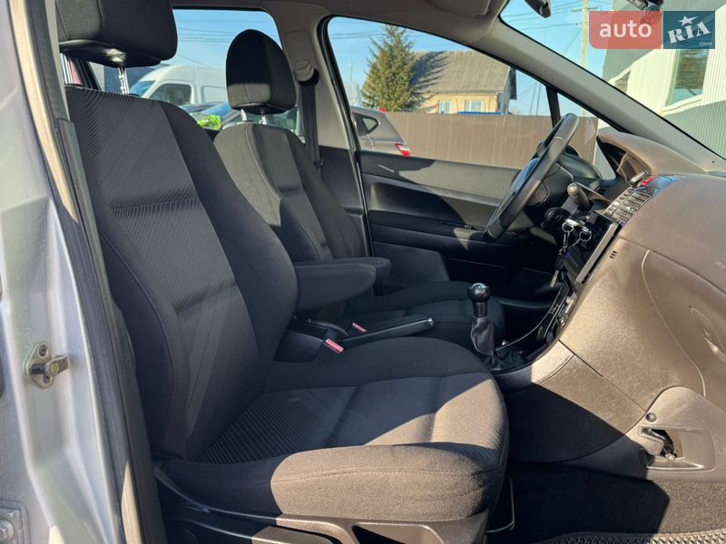 Хэтчбек Peugeot 307 2006 в Стрые