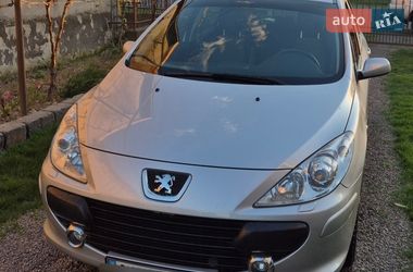 Седан Peugeot 307 2006 в Ужгороде