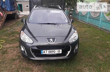 peugeot 208 трехдверное peugeot 208 трехдверное