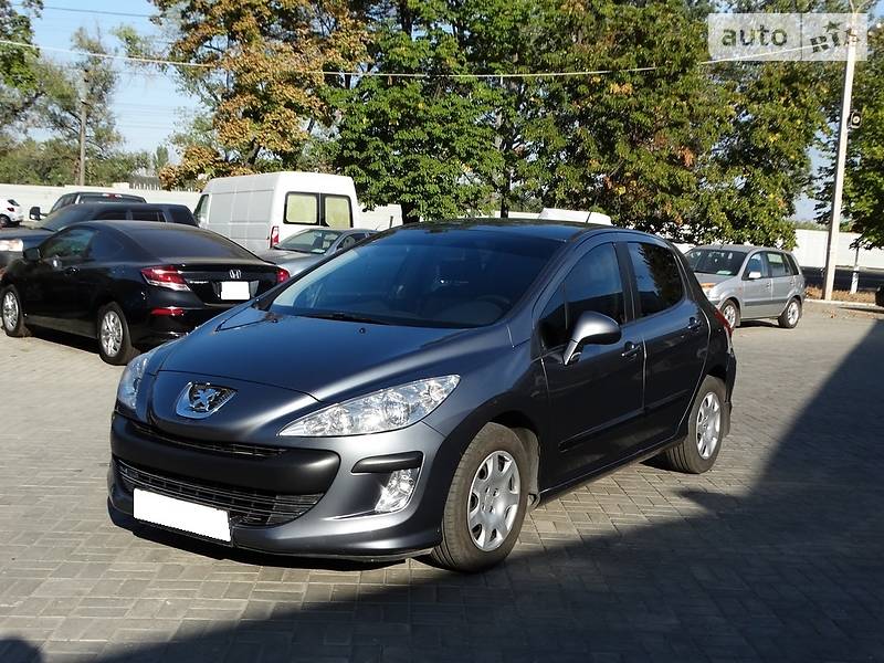 Хэтчбек Peugeot 308 2010 в Днепре