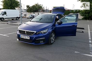 Универсал Peugeot 308 2017 в Киеве