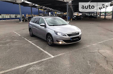 Универсал Peugeot 308 2015 в Львове