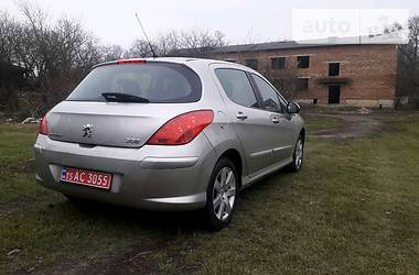 Хэтчбек Peugeot 308 2007 в Остроге