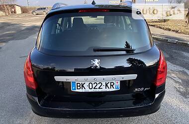 Универсал Peugeot 308 2011 в Тернополе