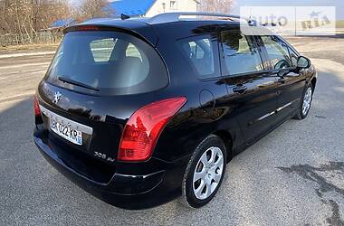 Универсал Peugeot 308 2011 в Тернополе