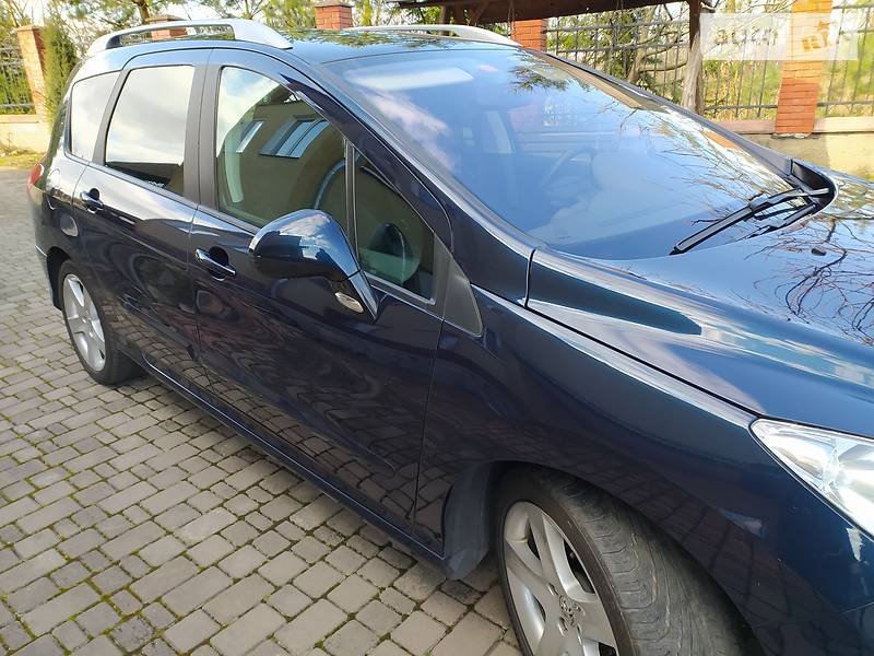 Універсал Peugeot 308 2010 в Івано-Франківську