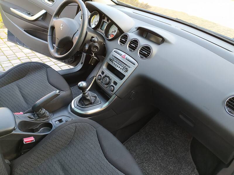 Універсал Peugeot 308 2010 в Івано-Франківську