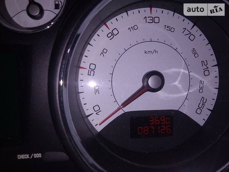 Універсал Peugeot 308 2010 в Івано-Франківську