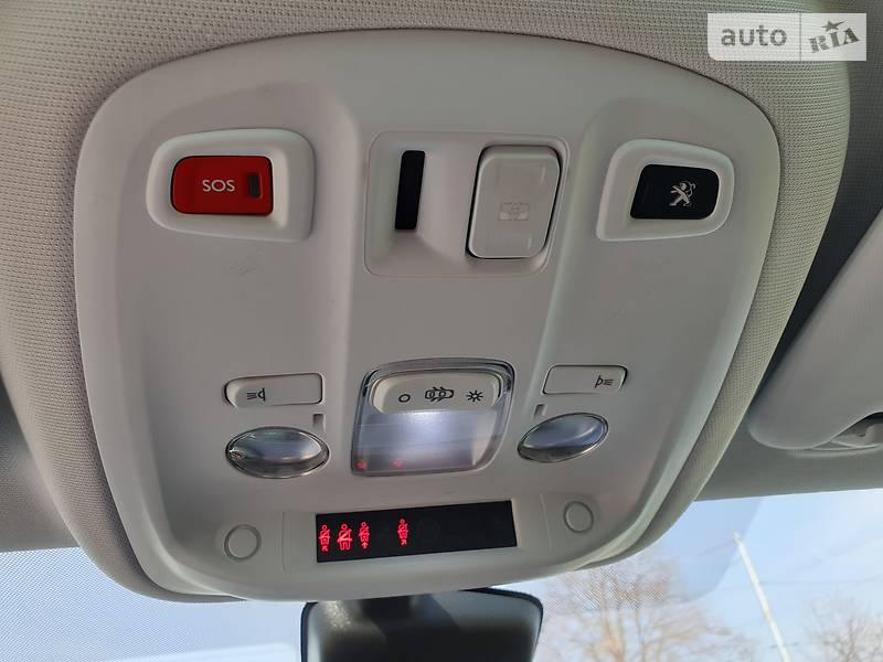 Универсал Peugeot 308 2015 в Киеве