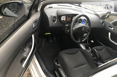 Хетчбек Peugeot 308 2013 в 