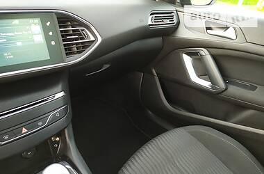 Універсал Peugeot 308 2014 в 