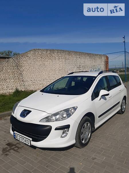 Універсал Peugeot 308 2010 в Львові