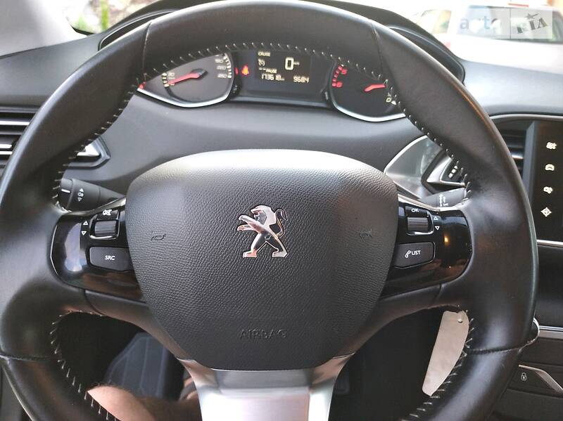 Універсал Peugeot 308 2015 в Стрию