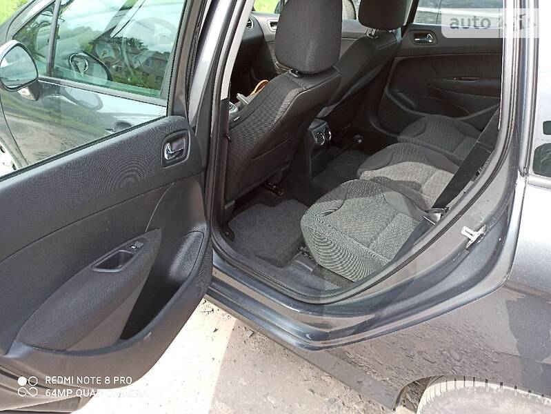 Хетчбек Peugeot 308 2010 в Маневичах