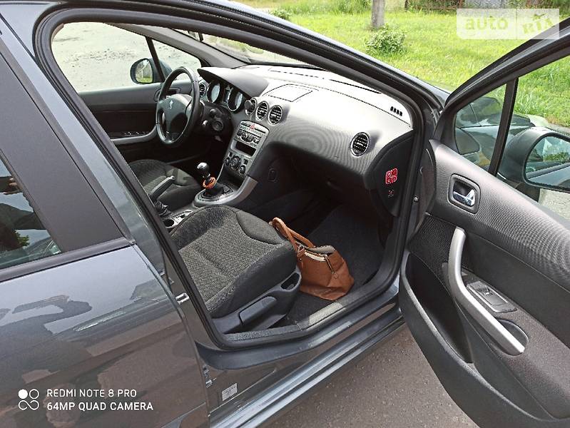 Хетчбек Peugeot 308 2010 в Маневичах