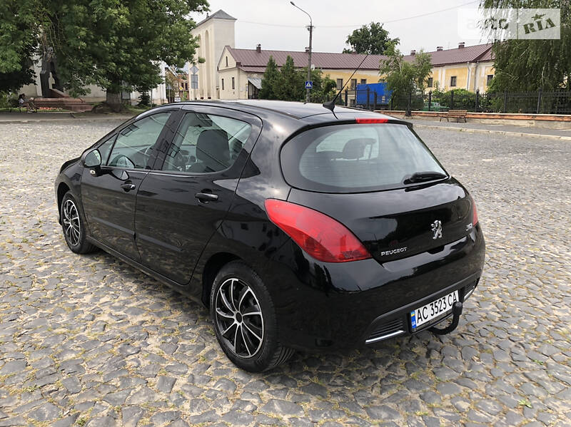 Хетчбек Peugeot 308 2010 в Луцьку