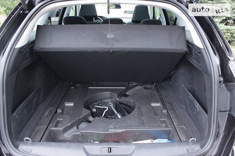 Универсал Peugeot 308 2015 в Чопе