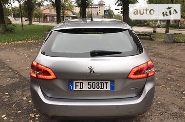 Универсал Peugeot 308 2016 в Калуше