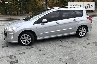 Универсал Peugeot 308 2010 в Стрые