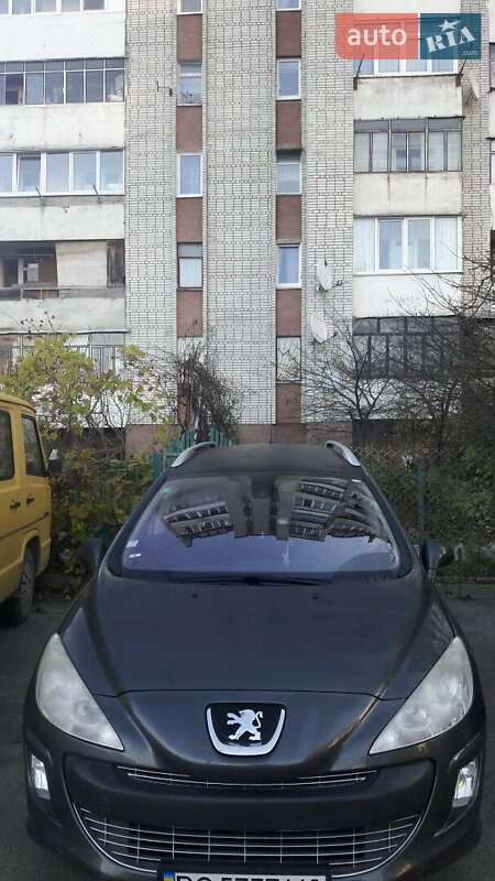 Универсал Peugeot 308 2010 в Львове