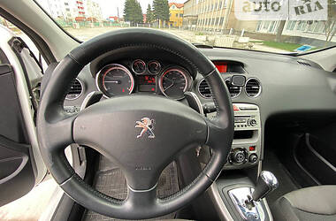 Хэтчбек Peugeot 308 2011 в Самборе