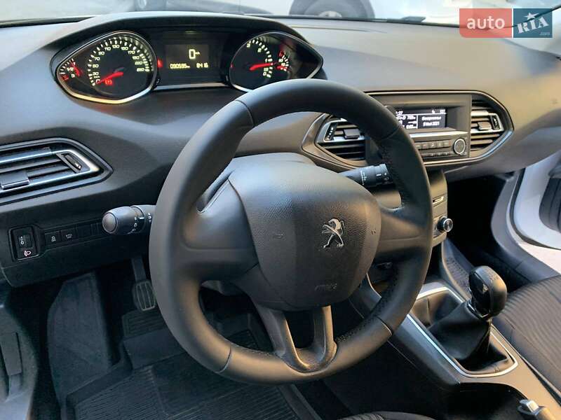 Хетчбек Peugeot 308 2015 в Києві