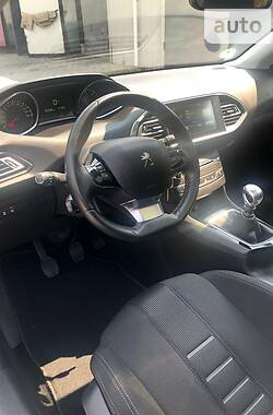 Універсал Peugeot 308 2014 в Херсоні