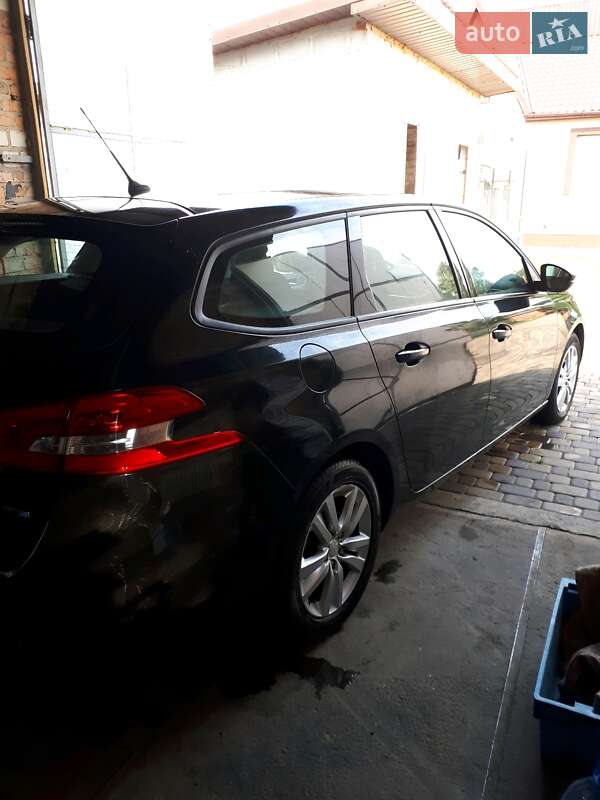 Универсал Peugeot 308 2015 в Луцке
