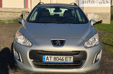 Универсал Peugeot 308 2013 в Калуше