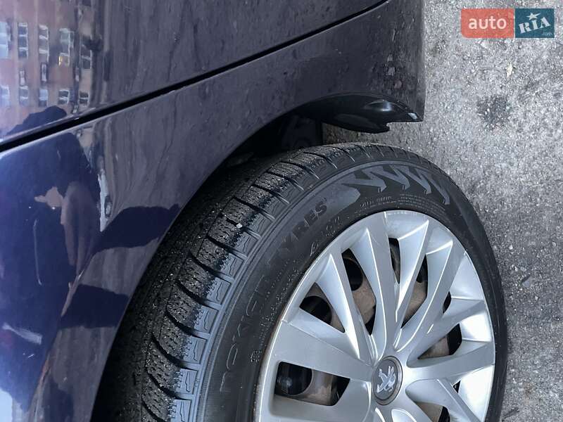 Хетчбек Peugeot 308 2015 в Одесі